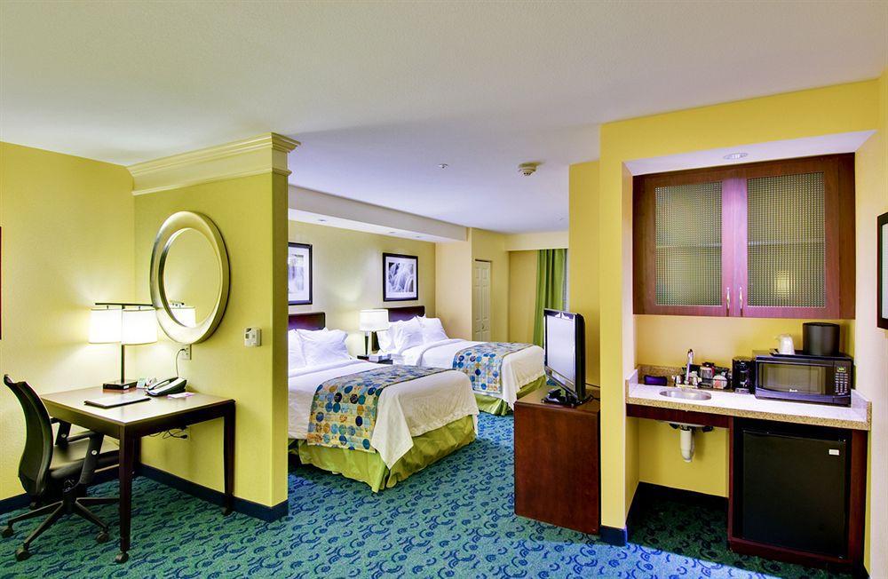 Springhill Suites By Marriott Corona Riverside Exterior foto